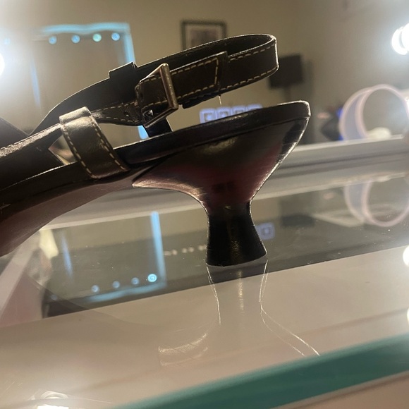 Trotters Sandals with 1” Heel. Worn Once. Great Shape - Picture 9 of 11